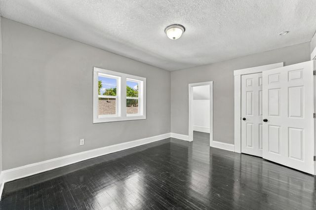2810 Penn Avenue N, Minneapolis, MN 55411