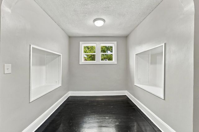 2810 Penn Avenue N, Minneapolis, MN 55411