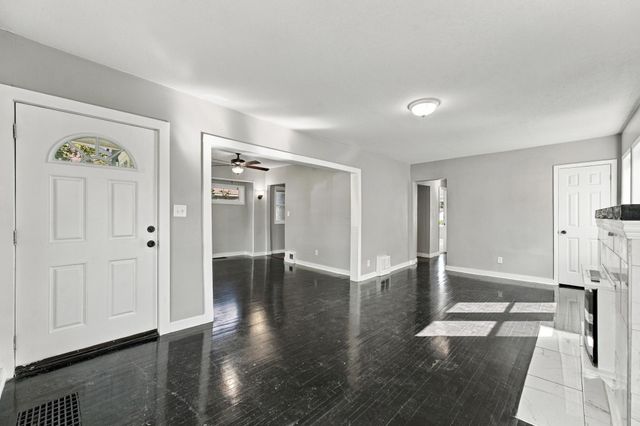 2810 Penn Avenue N, Minneapolis, MN 55411