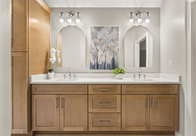 9711 PINE POINT DR, Lakeland, TN 38002