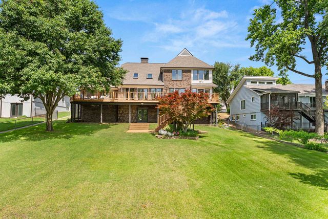 9711 PINE POINT DR, Lakeland, TN 38002