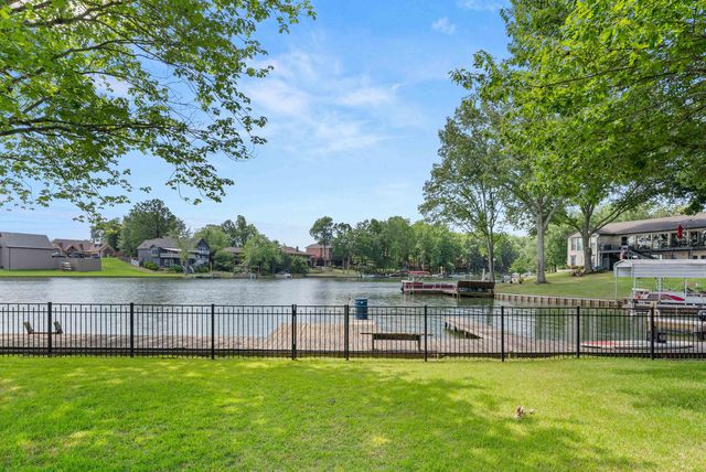 9711 PINE POINT DR, Lakeland, TN 38002