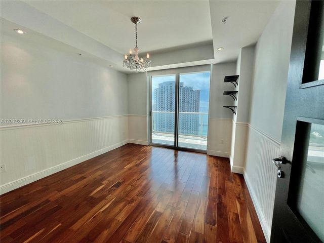 300 S Biscayne Blvd 2606, Miami, FL 33131