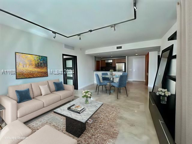 300 S Biscayne Blvd 2606, Miami, FL 33131