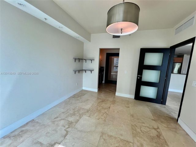 300 S Biscayne Blvd 2606, Miami, FL 33131