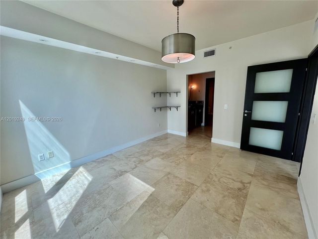300 S Biscayne Blvd 2606, Miami, FL 33131