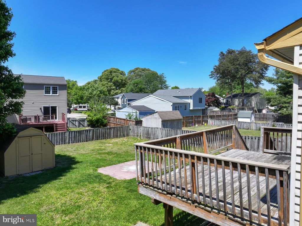 Image 7 of property listing at 7838 TICK NECK RD, Pasadena, MD 21122