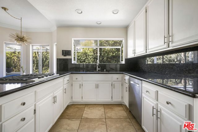 26611 Marigold Court, Calabasas, CA 91302