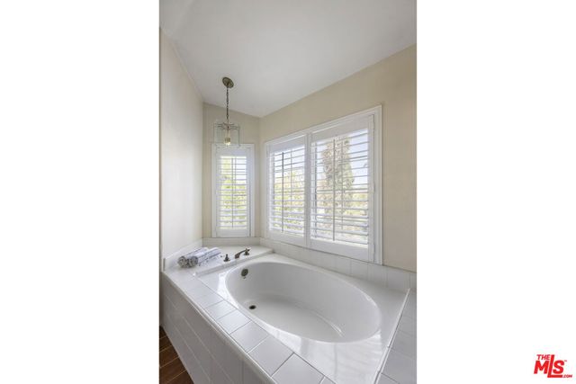 26611 Marigold Court, Calabasas, CA 91302