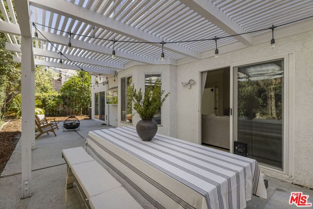 26611 Marigold Court, Calabasas, CA 91302