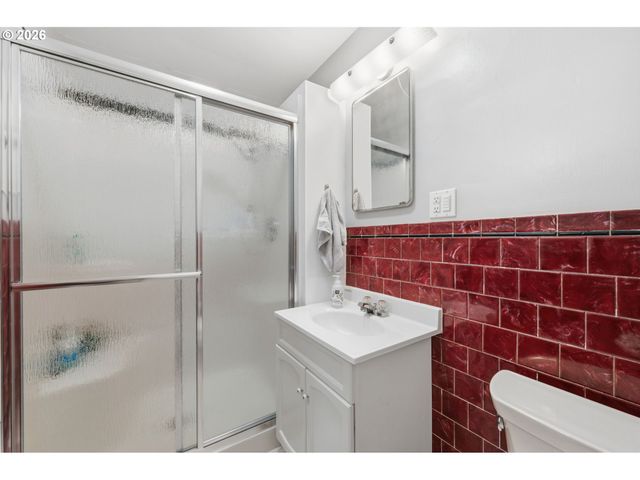 2537 WOOD Ave, Eugene, OR 97402