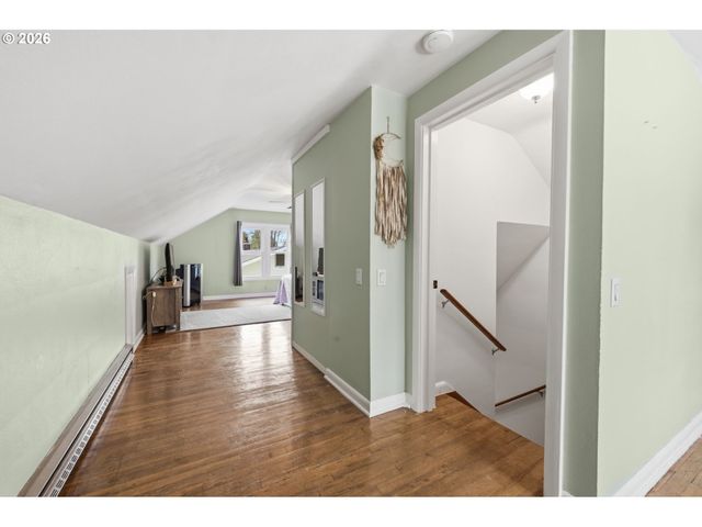 2537 WOOD Ave, Eugene, OR 97402