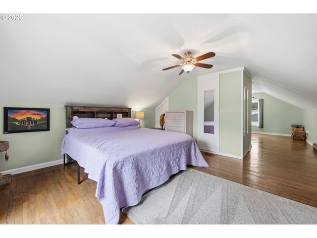 2537 WOOD Ave, Eugene, OR 97402