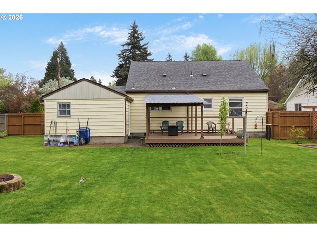 2537 WOOD Ave, Eugene, OR 97402