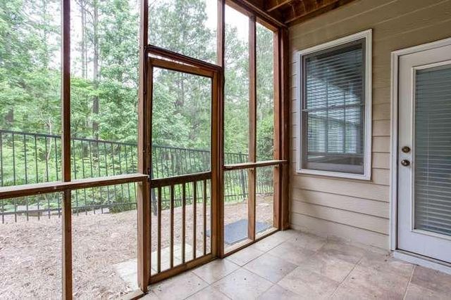 1263 Creekside Place SE, Smyrna, GA 30082