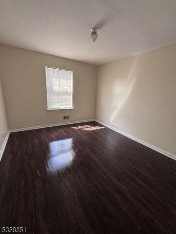 367 Hawthorne Ave, Newark City, NJ 07112