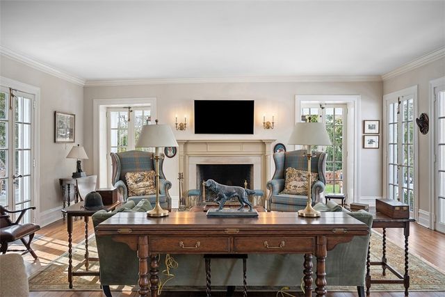 526 Scaife Road, Sewickley Heights, PA 15143