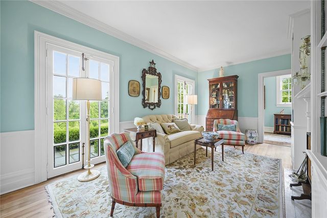 526 Scaife Road, Sewickley Heights, PA 15143