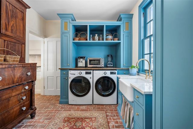 526 Scaife Road, Sewickley Heights, PA 15143