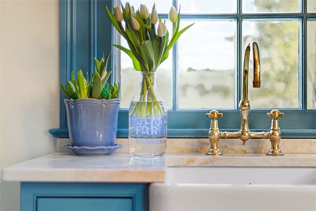 526 Scaife Road, Sewickley Heights, PA 15143