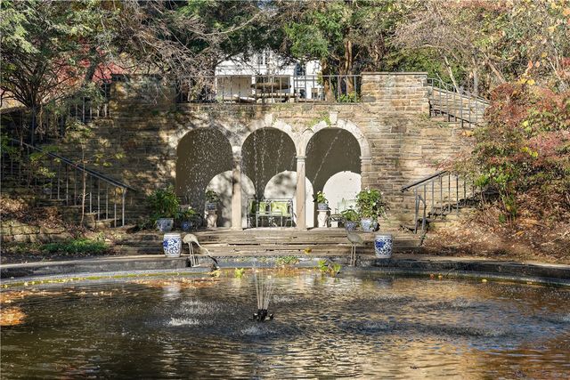 526 Scaife Road, Sewickley Heights, PA 15143