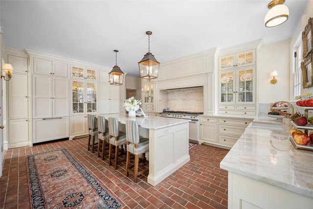 526 Scaife Road, Sewickley Heights, PA 15143