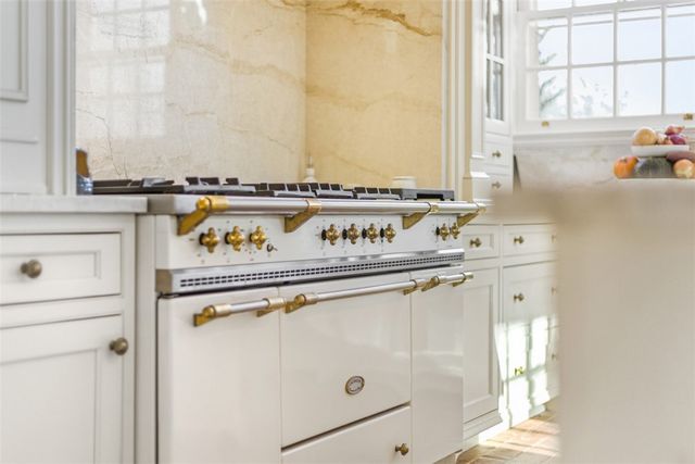 526 Scaife Road, Sewickley Heights, PA 15143