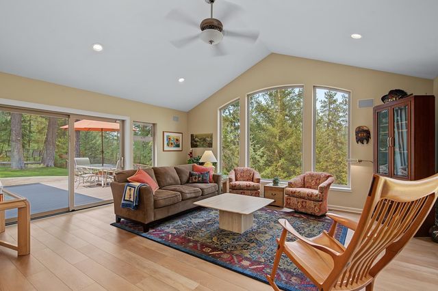 14815 N SHADY SLOPE Rd, Spokane, WA 99208