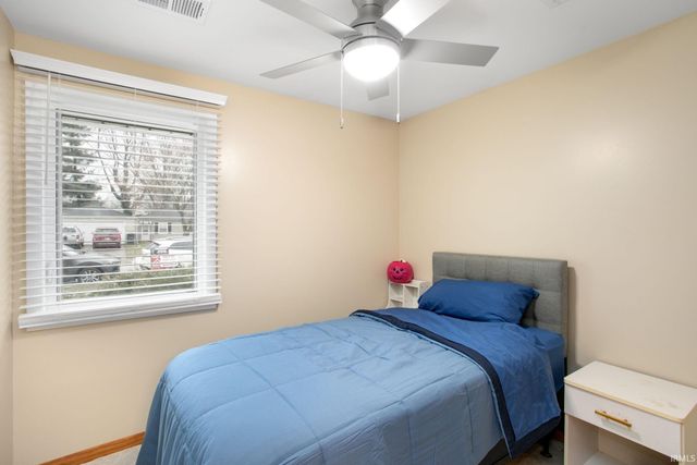 403 Manchester Drive, South Bend, IN 46615