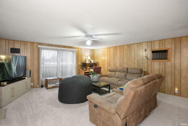 403 Manchester Drive, South Bend, IN 46615