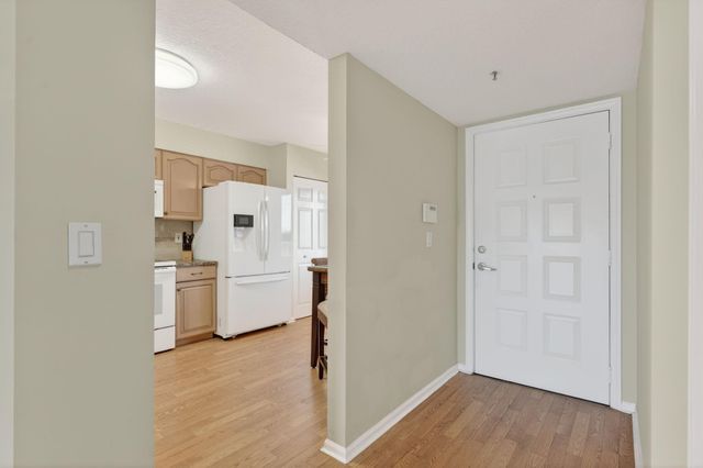 5906 CRYSTAL SHORES Drive 404, Boynton Beach, FL 33437