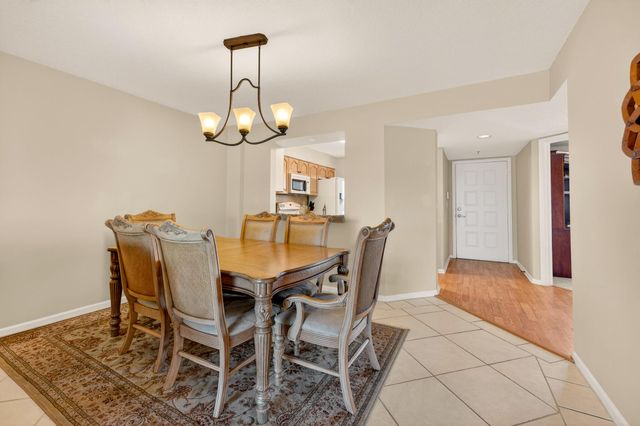 5906 CRYSTAL SHORES Drive 404, Boynton Beach, FL 33437
