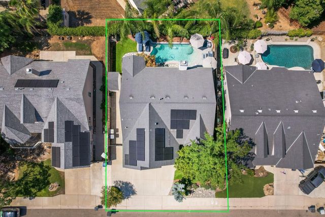 1812 E Oakmont Avenue, Fresno, CA 93730