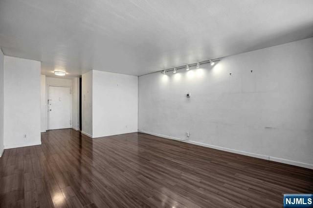 2100 Linwood Avenue 15P, Fort Lee, NJ 07024