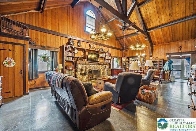 105 Franklin Street, Whitehall Twp, PA 18052