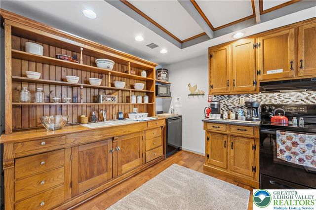 105 Franklin Street, Whitehall Twp, PA 18052