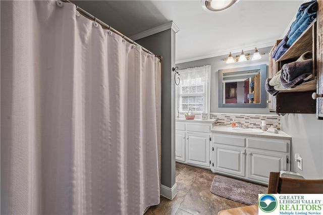 105 Franklin Street, Whitehall Twp, PA 18052