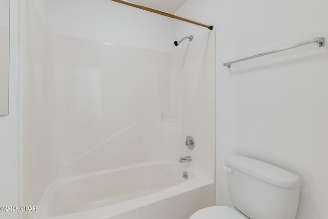 1025 W 11th Court, Panama City, FL 32401