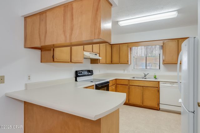 1025 W 11th Court, Panama City, FL 32401