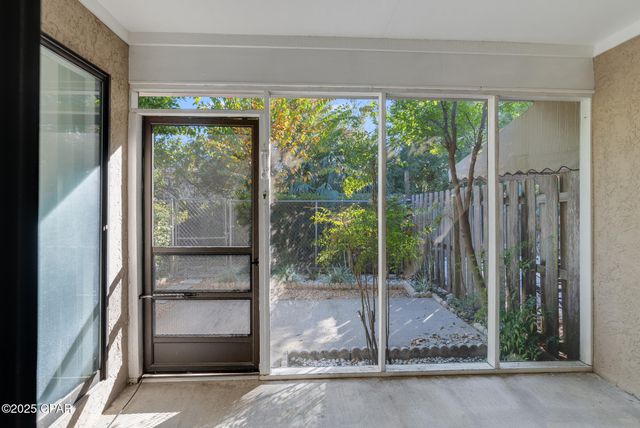 1025 W 11th Court, Panama City, FL 32401