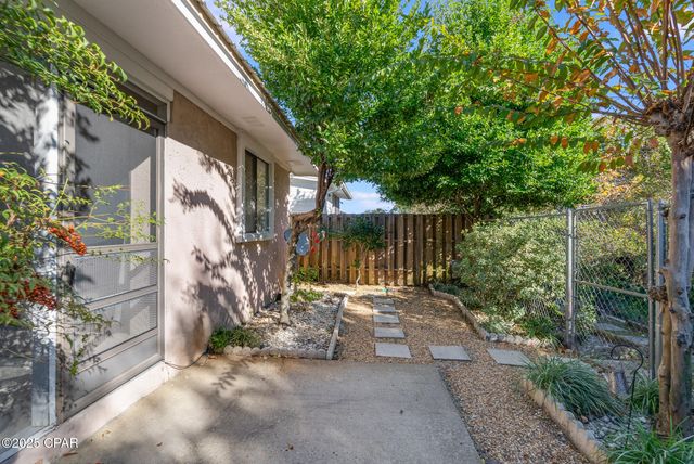 1025 W 11th Court, Panama City, FL 32401