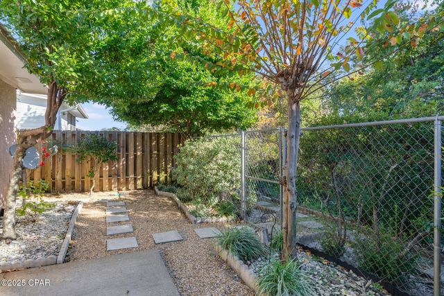 1025 W 11th Court, Panama City, FL 32401