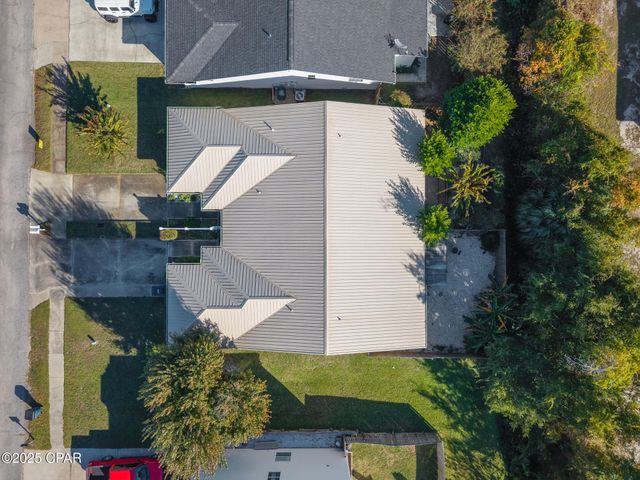 1025 W 11th Court, Panama City, FL 32401