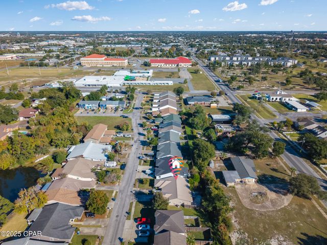 1025 W 11th Court, Panama City, FL 32401