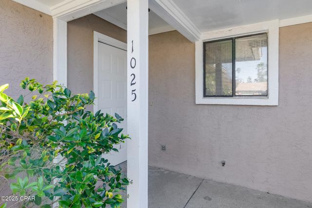 1025 W 11th Court, Panama City, FL 32401