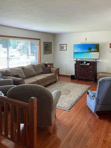 1630 Fairway Drive NE, Columbia Heights, MN 55421