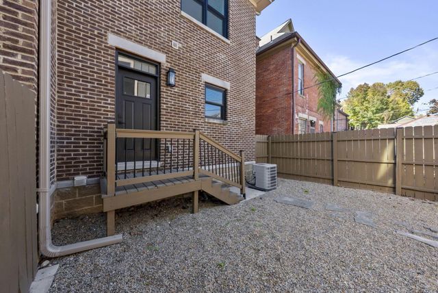 1018 Neil Avenue, Columbus, OH 43201