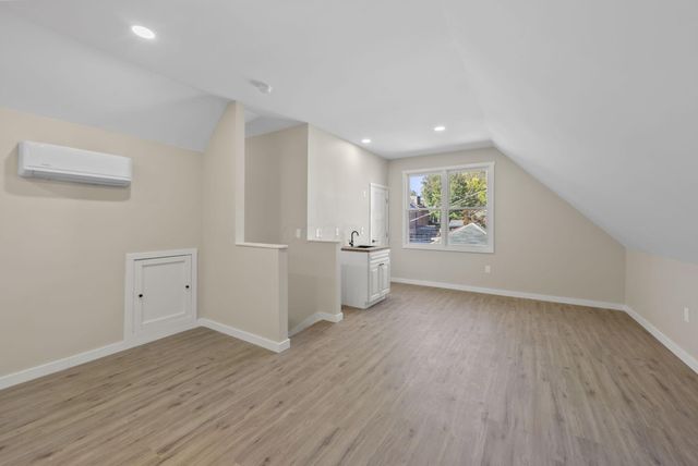 1018 Neil Avenue, Columbus, OH 43201