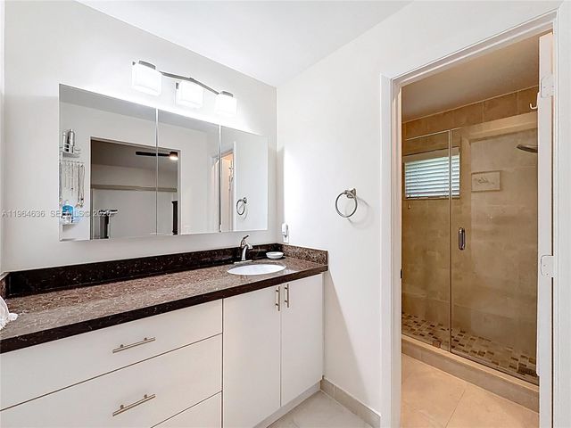 1536 Presidio Drive, Weston, FL 33327