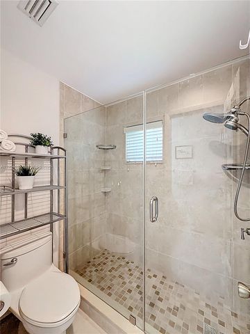 1536 Presidio Drive, Weston, FL 33327